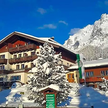 Bed & Breakfast Alpenhof 3*