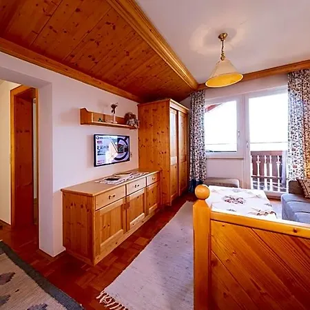 Alpenhof Bed & Breakfast 3*